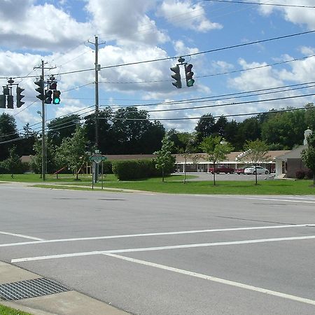 Fels Three Crown Motel Clarence ภายนอก รูปภาพ