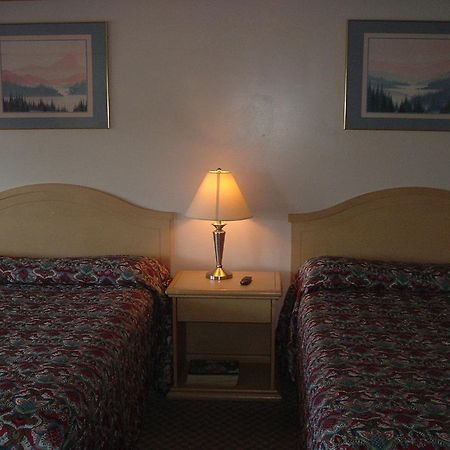 Fels Three Crown Motel Clarence ภายนอก รูปภาพ